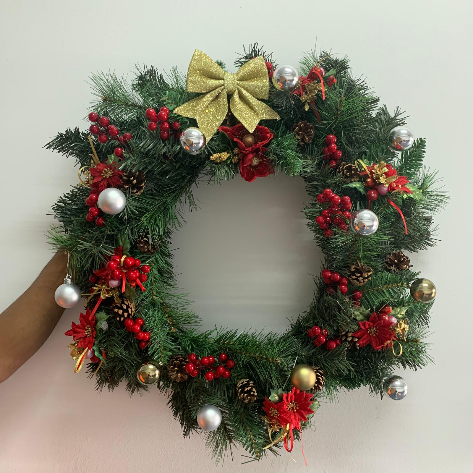 Plain Christmas Wreath - Masons Home Decor