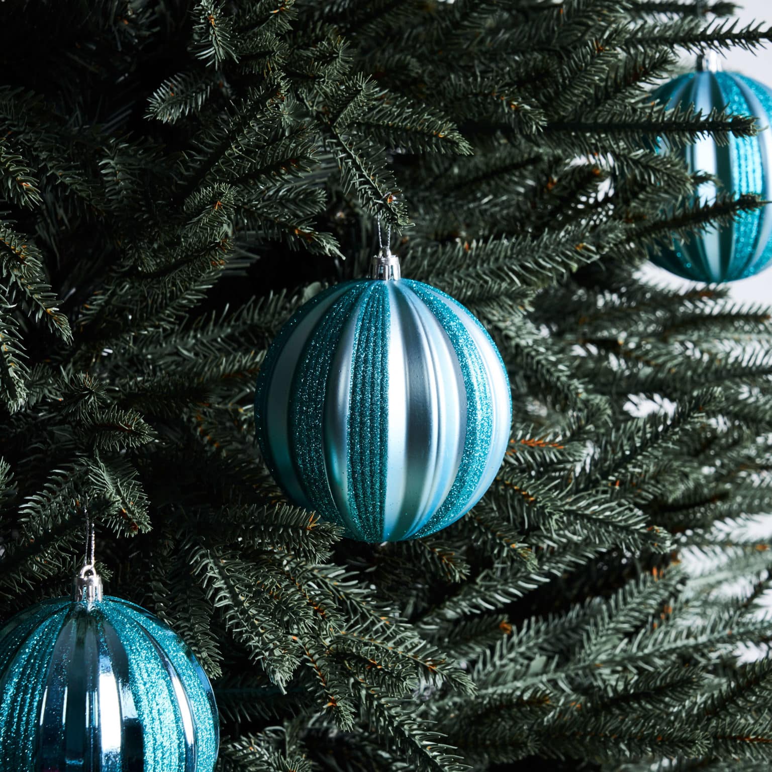 cosmo blue bauble- christmas ornaments by masons home decor singapore
