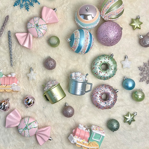 MERRIMELT Hot Cocoa Express Ornament Set Flatlay by Masons Home Decor - Christmas Tree Singapore