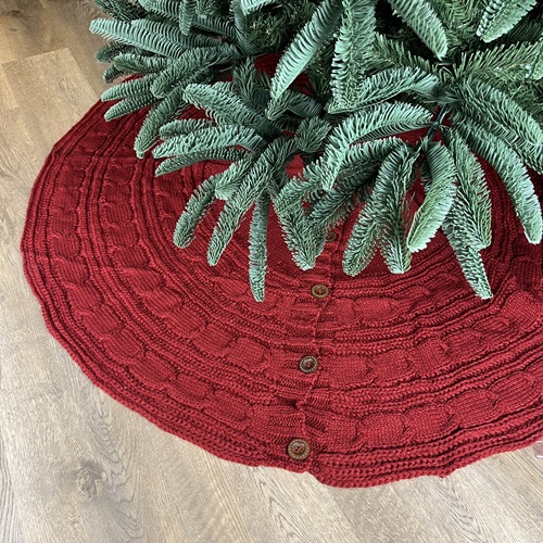 KNUTRA Buttoned Knit Tree Skirt - Red