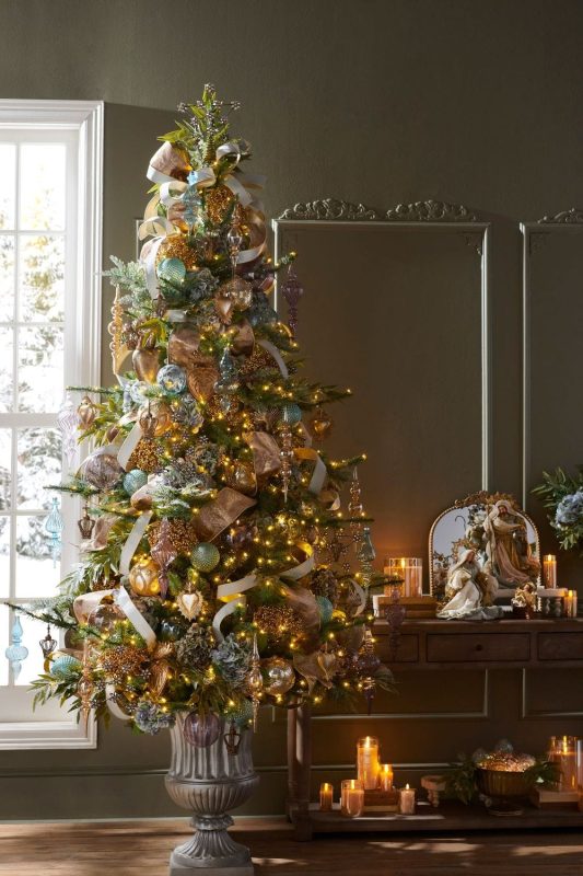 Marie Antoinette Christmas tree with decadent gold ornaments
