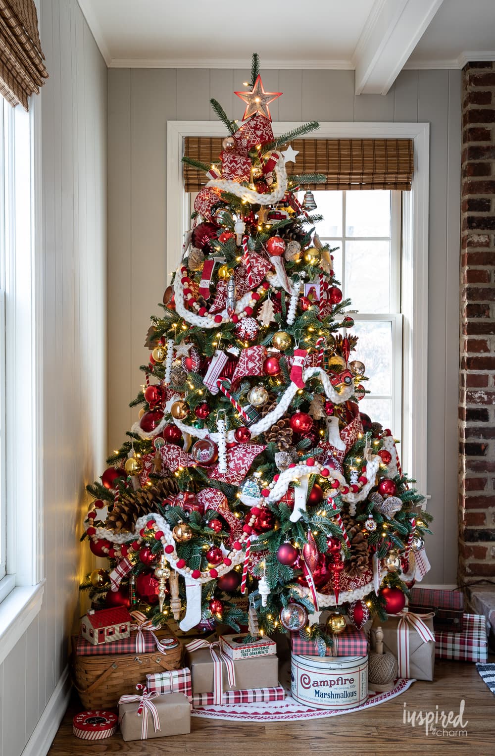 Retro red and white hodge-podge Christmas tree