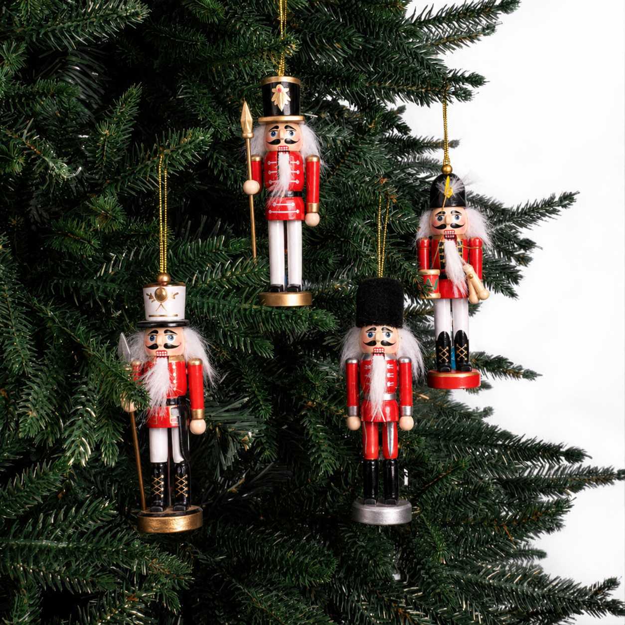 Hollygate Guard Nutcracker Set