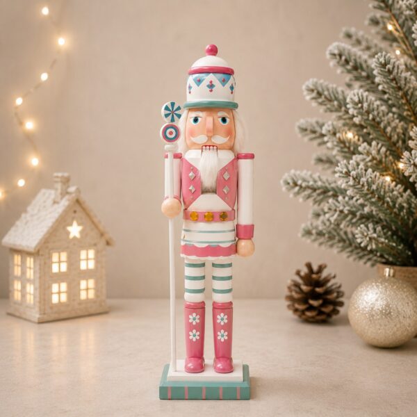 Sir Sweetspire Nutcracker - White